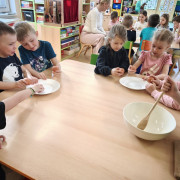 Berušky- Kroužek vaření - zdravá jarní pomazánka