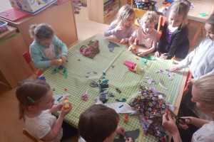 Berušky - Opékání buřtíků a oslava pálení čarodějnic