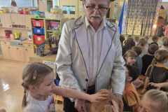 36685676-f62d-4b15-ae0a-22bf5a8d59ab