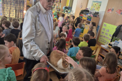 a9f9f131-558e-4ebb-8c3c-5d59caae30ff