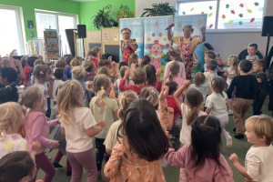 Inka Rybářová a klaun Rybička ve Sluníčku