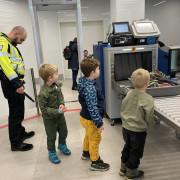 Ježečci a Veverky - Výlet na letiště Václava Havla