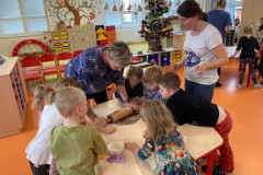 1ca074f4-fcee-42ce-a81a-31d9eab60a5e