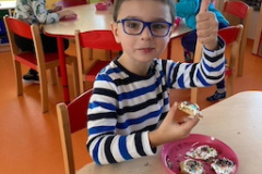 528d7643-51f5-4f3b-b827-d52a0a1949e8