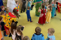 f70fcbdf-71be-4f62-a703-ab70a5024174