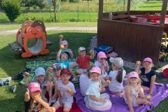 Motýlci  - Divadlo, pohádková stezka a spaní ve školce
