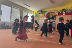 e71f5863-f551-4f5d-99a4-93a03ff764f8