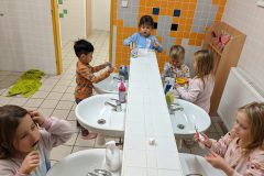 Motýlci - Přespávačka ve školce -Vesmírná mise
