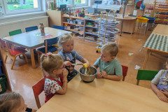 PXL_20241003_064044313