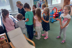 a1fba1f5-e863-4337-b699-066d1875e26b