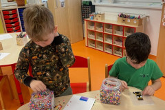 6447b32f-8448-4564-b7a0-8624cfe85a66