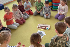 b7e4146c-32d6-49c3-9cc3-11a6af493651