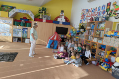 5f40fb39-b1b7-4733-91ae-82c12064c92f