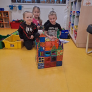 Veverky - Sportujeme za každého počasí, aneb v pondělí na značkách.