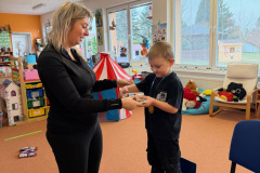 c3961422-d1d2-4ba7-92f9-6e309509854e